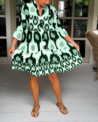 Trendy Kurzarmkleid mit abstraktem Print & lockerem Schnitt – Liora