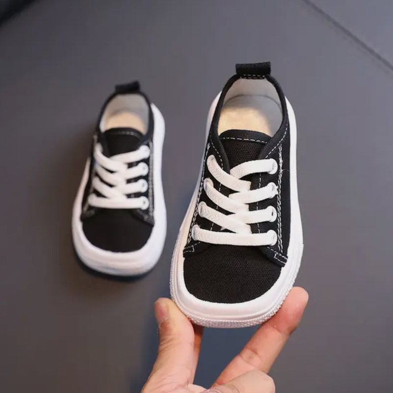 Ergonomische Barfuß-Sneaker für Kinder - FlexiSteps
