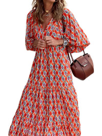Bedrucktes Maxikleid mit Taillenbund – Aurelia