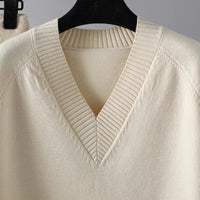 Damen Zweiteilige Strickset mit V-Ausschnitt Pullover & Hose – Noelia