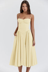 Stylisches Sommerkleid mit Spaghettiträgern und Taillenmieder – Mira