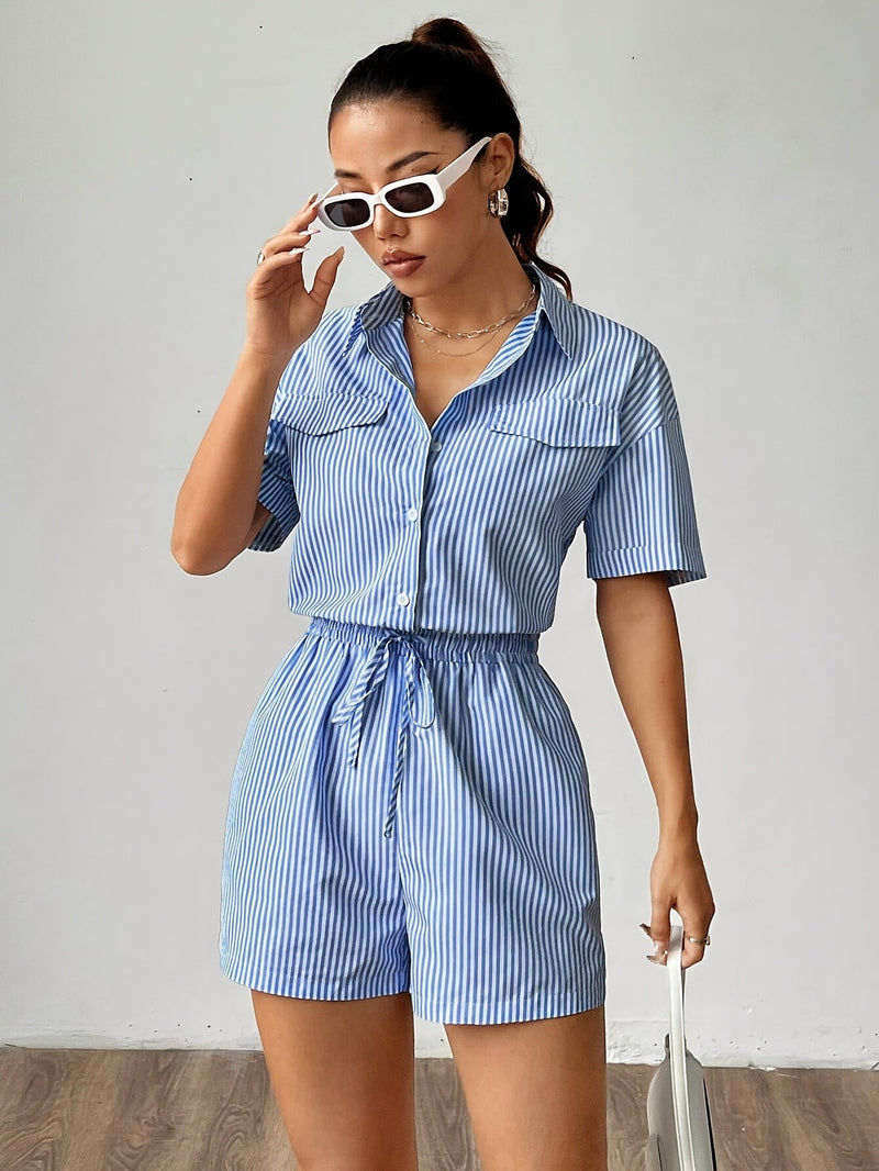 Trendiger Damen Jumpsuit mit kurzen Ärmeln für den Sommer - StreifenFrisch