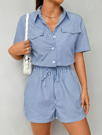 Trendiger Damen Jumpsuit mit kurzen Ärmeln für den Sommer - StreifenFrisch