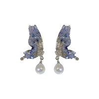 Blaue Kristall-Schmetterlingsflügel-Ohrringe mit Perle – Liora