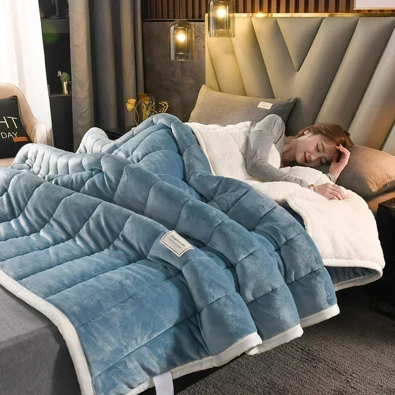 Warme Flanell-Korallfleece-Decke für Herbst & Winter – CosyBlanket