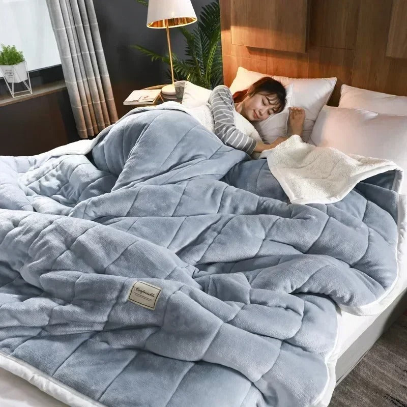 Warme Flanell-Korallfleece-Decke für Herbst & Winter – CosyBlanket