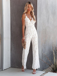 Figurbetonter Damen Jumpsuit mit Blumenmuster und Rückenausschnitt - SpitzenBlüte