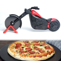 Luxe Pizzaschneider im Motorrad-Stil – MotoSlice