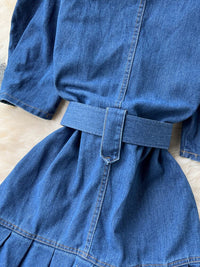 Denim-Kleid mit Gürtel - Fiadora