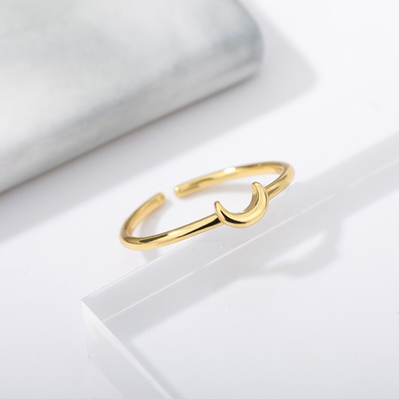 Minimalistischer Halbmond Ring - Nova