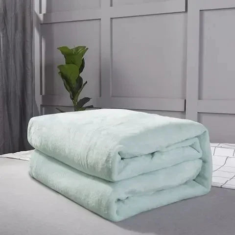 All-Season Dicke Fleece Decke - CozySeasons