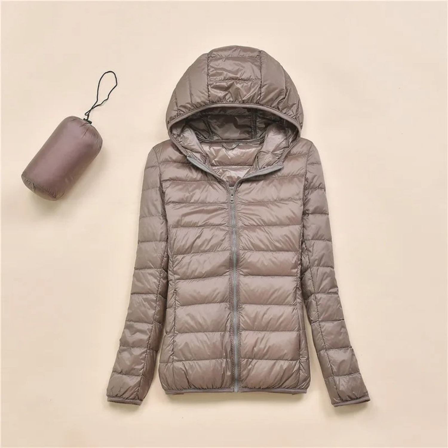 Ultraleichte Damen Steppjacke mit Kapuze – Elara