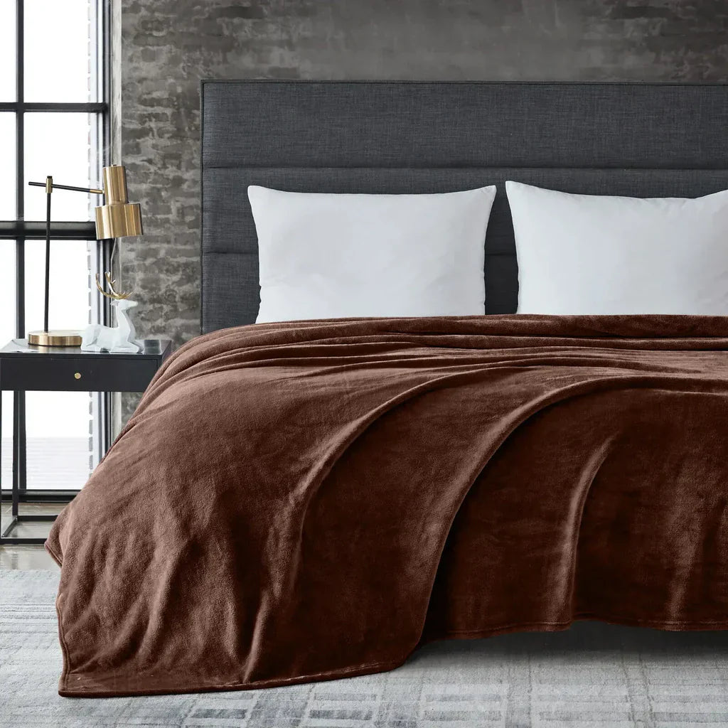 All-Season Thick Fleece Blanket - CozySeasons