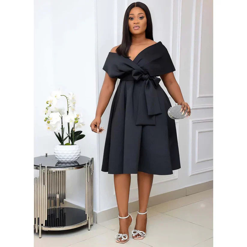 Stylisches A-Linien-Minikleid mit kurzen Ärmeln – Naila