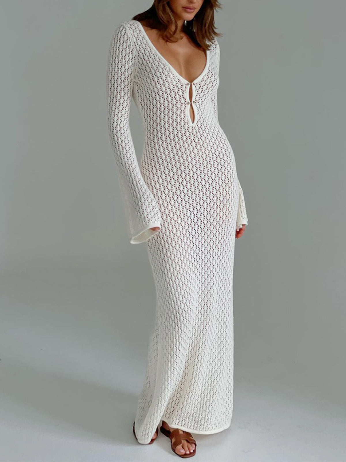 Langes Strandkleid mit Rückenausschnitt und V-Ausschnitt – Celina