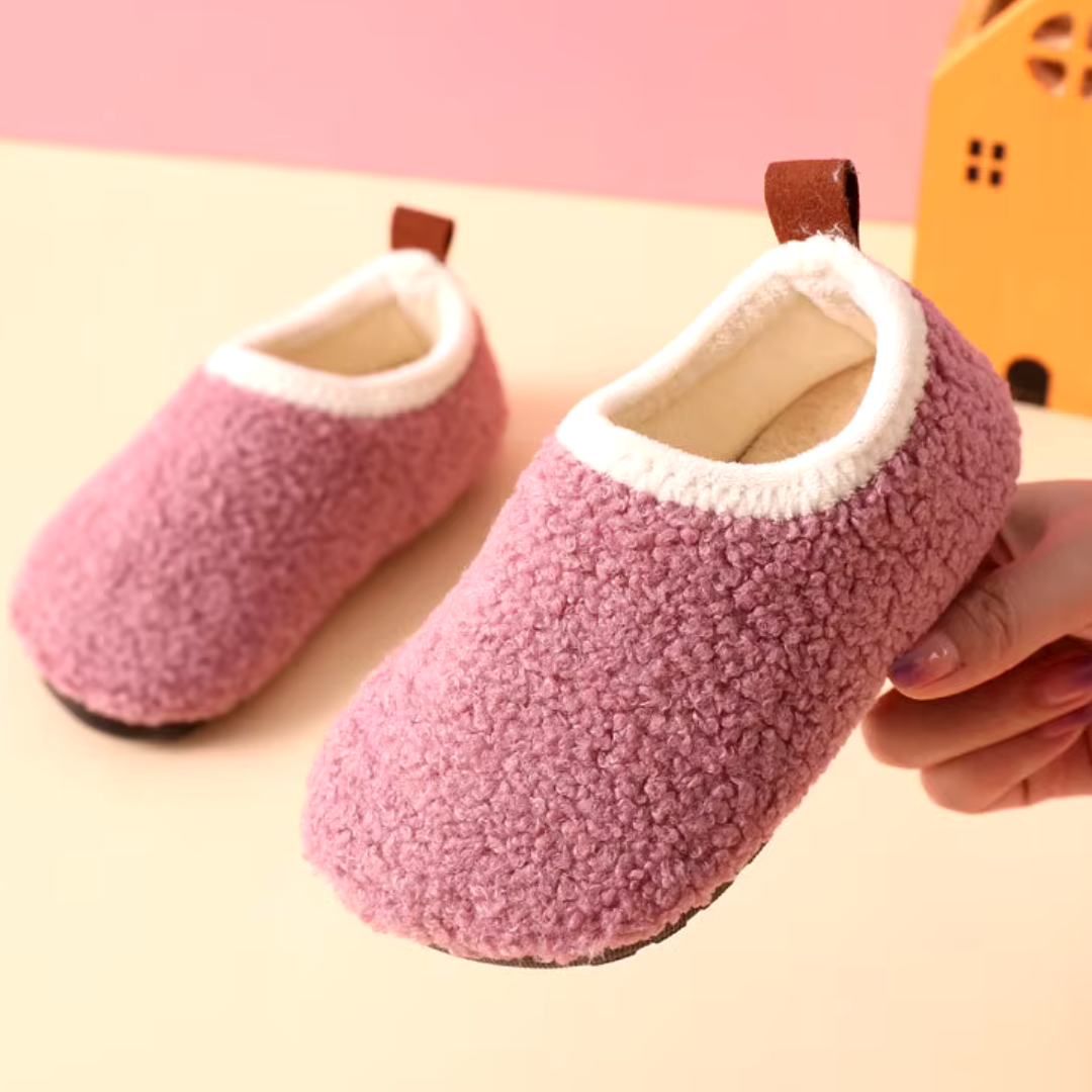 Warme Kinderslippers – SnuggleSteps