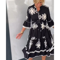 Trendy dress with floral pattern and 3/4 sleeves – Elin