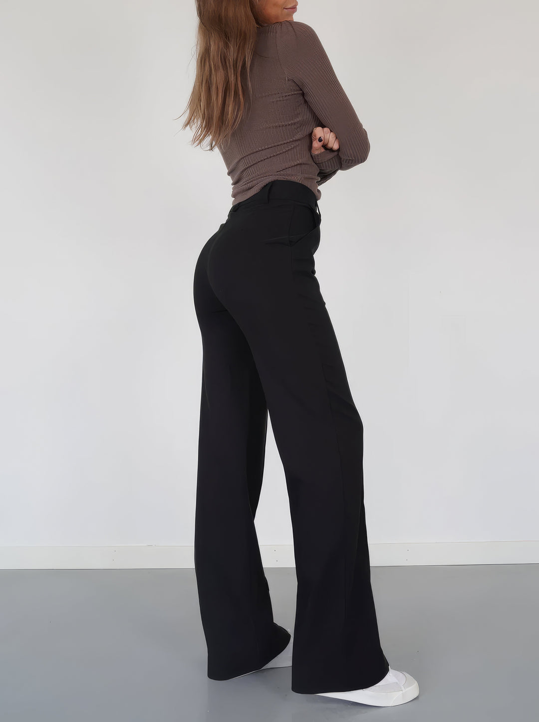 Stylish Wide Women's Pants – Aurelia