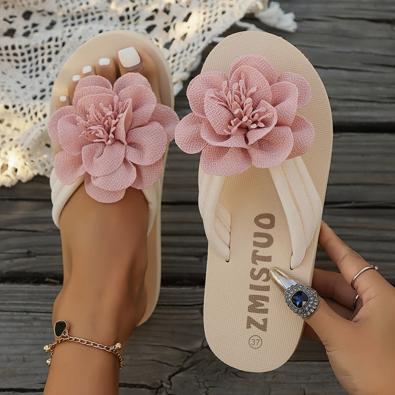 Stylische Damen-Slipper mit Blumendetail für den Sommer - BlütenSchritt
