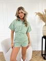 Trendiger Kurzarm-Denim-Jumpsuit mit Hemddesign – Mila