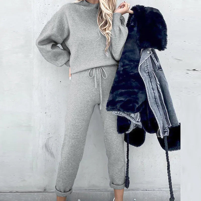 Comfortable Two-Piece Tracksuit - Zoë