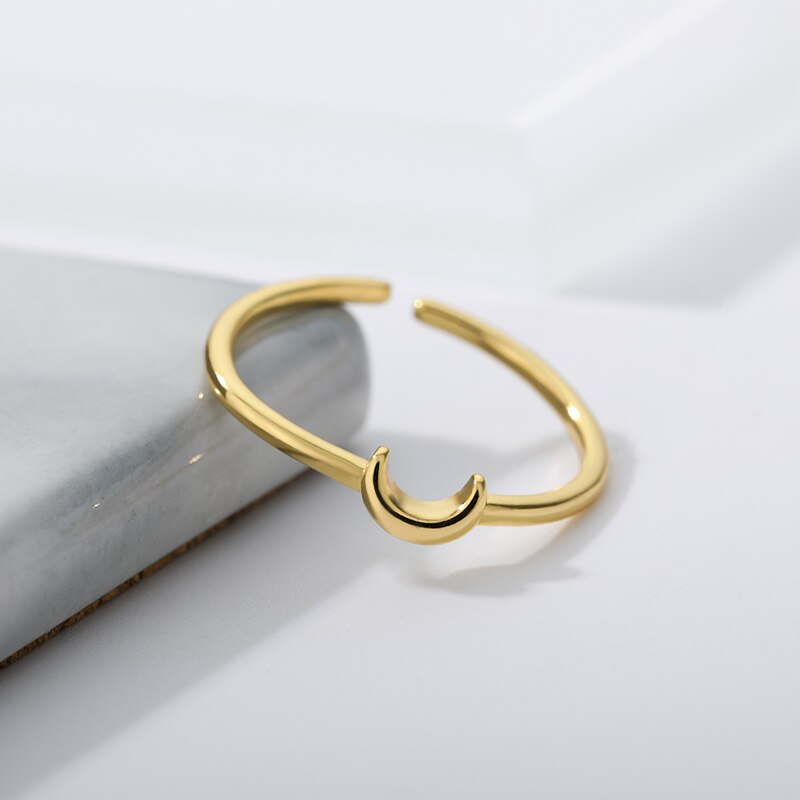 Minimalistischer Halbmond Ring - Nova