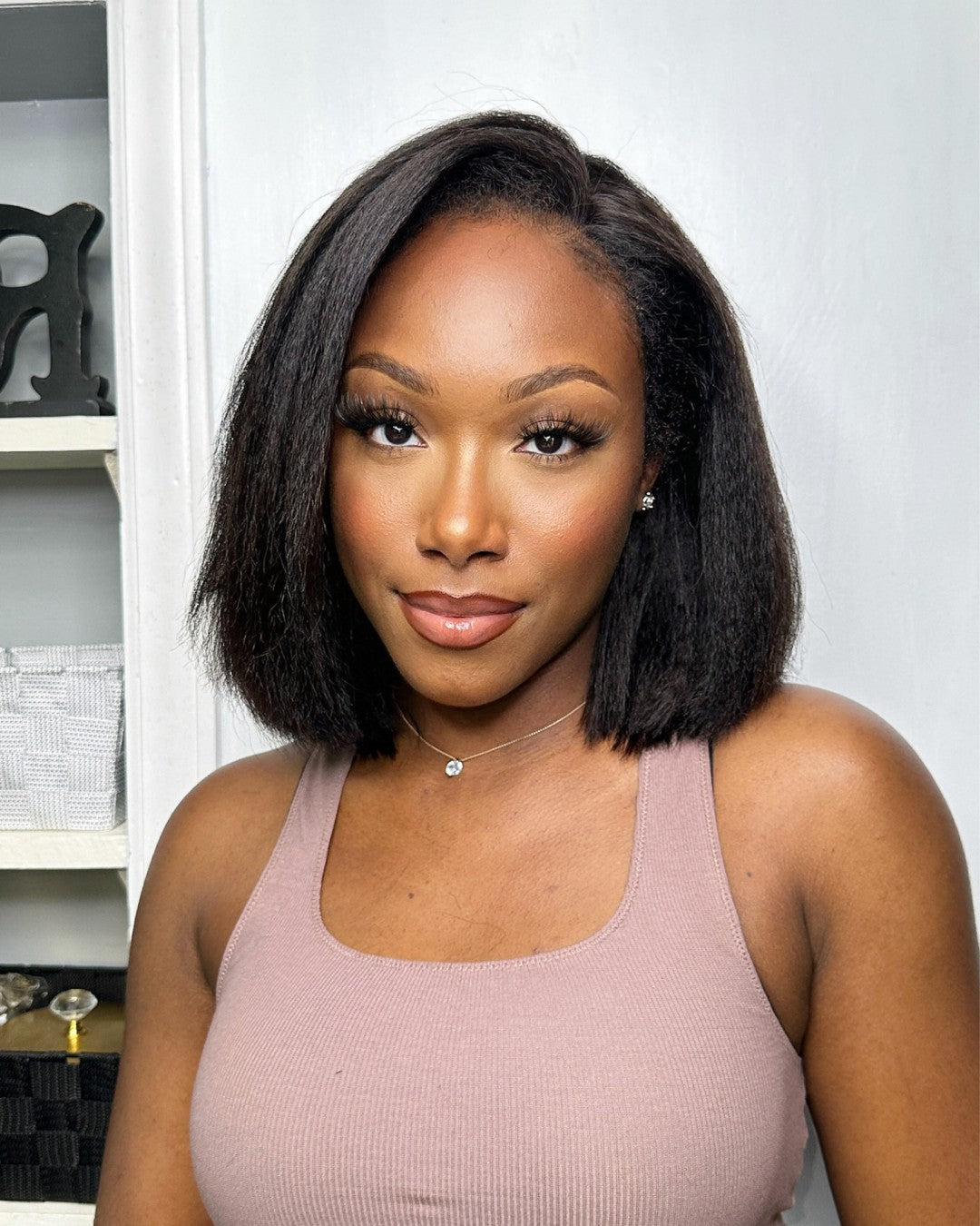 HD Spitze-Perücke 5x5 Kinky Straight – Zamira