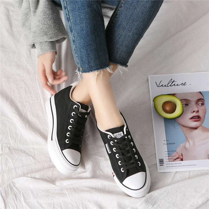 Stylische Damen Canvas-Sneaker mit Plateausohle – Leonie