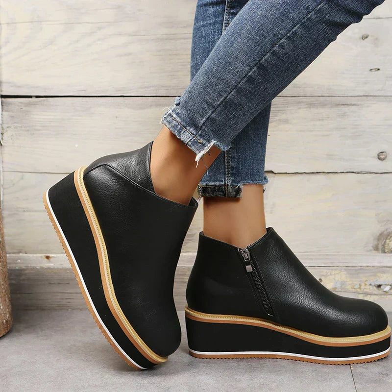 Trendige Damen Stiefeletten mit Reißverschluss und Plateau - Alessia