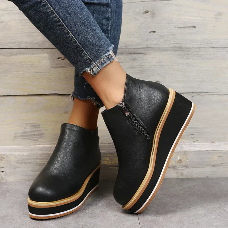Trendige Damen Stiefeletten mit Reißverschluss und Plateau - Alessia