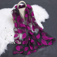 Trendiger Damen Seidenschal mit Blumenmuster und Cut-out-Design – Fiora (1+1 GRATIS)