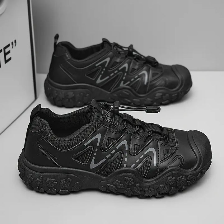 Stilvolle Bergschuhe - MountainStride