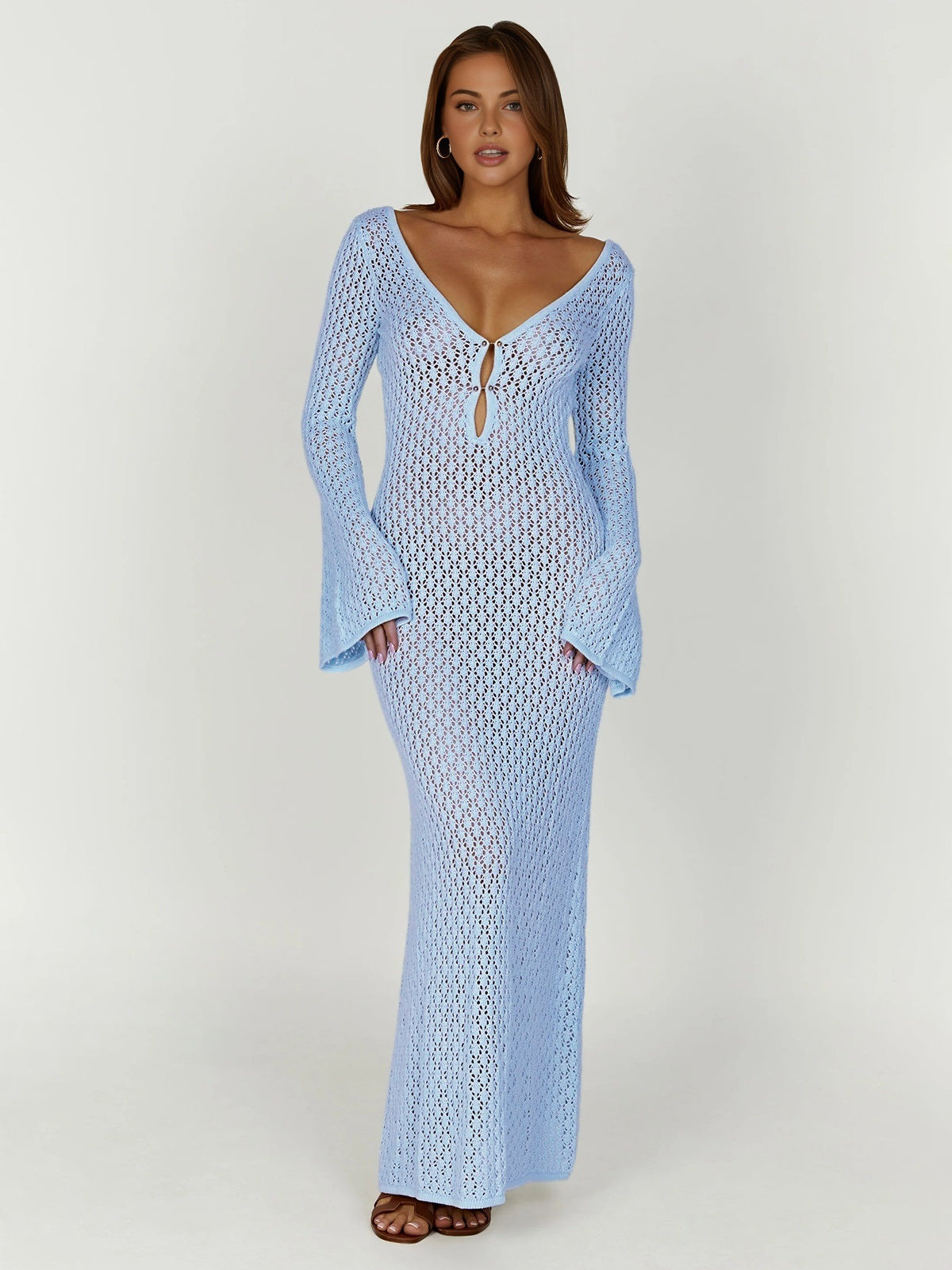 Langes Strandkleid mit Rückenausschnitt und V-Ausschnitt – Celina