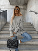 Locker gestrickter Damen Pullover mit Off-Shoulder Design – Amira