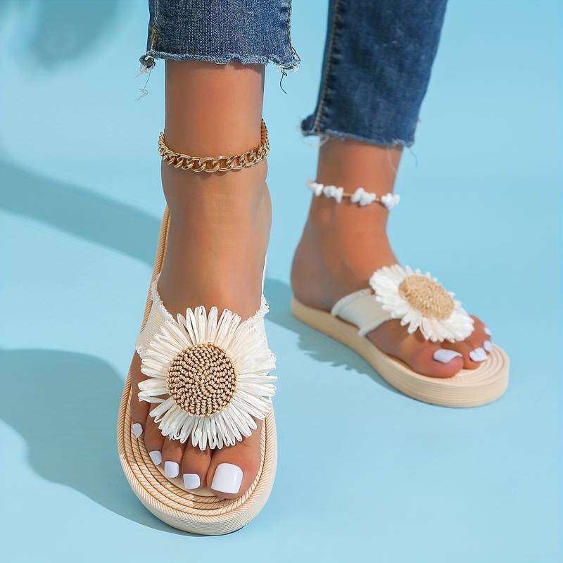 Boho Slip-On Sandals with Floral Pattern – Marivi