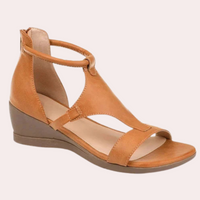 Braune Sandalette mit Keilabsatz aus Leder, Damenmode, bequem, elegant, Sommerschuh.