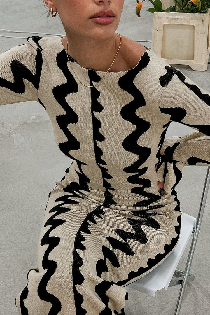 Knitted Dress with Wave Pattern – Mirae