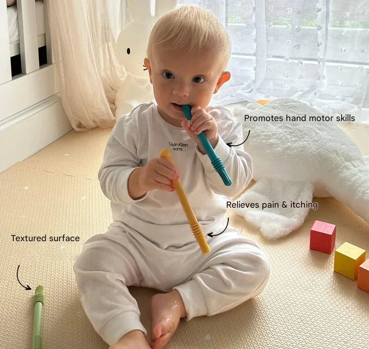 Soothing teething ring for the first teeth - ChewyCalm