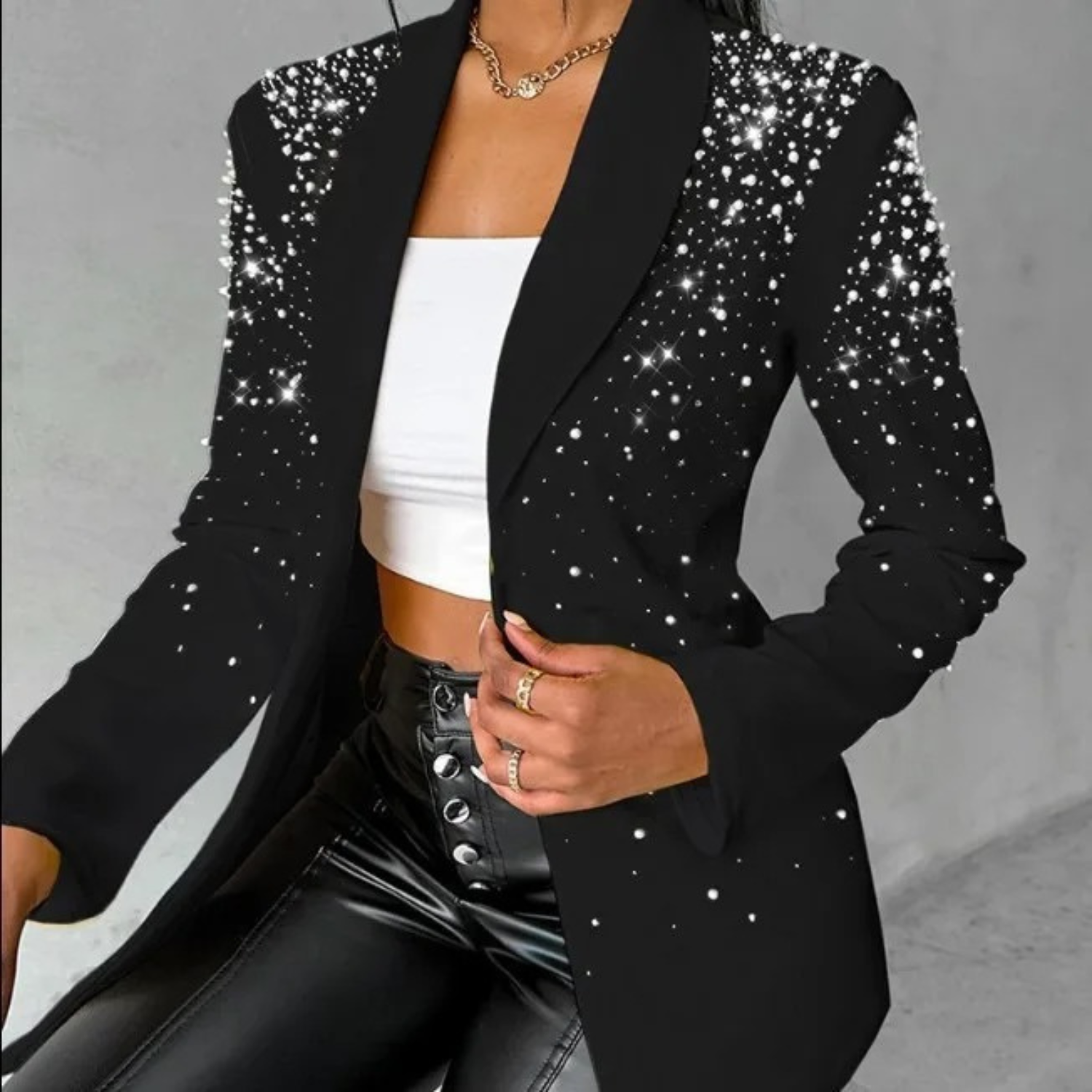 Schlanke Damenblazer mit Perlendetails - Amara