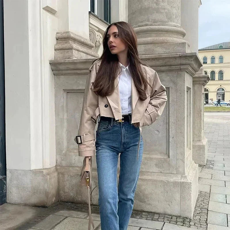 Trendige Kurze Damen-Trenchcoat mit Gürtel – Amelie