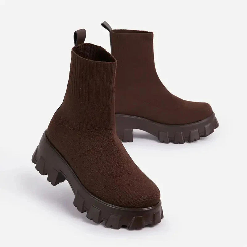 Stiefeletten mit klobiger Profilsohle - Karolina