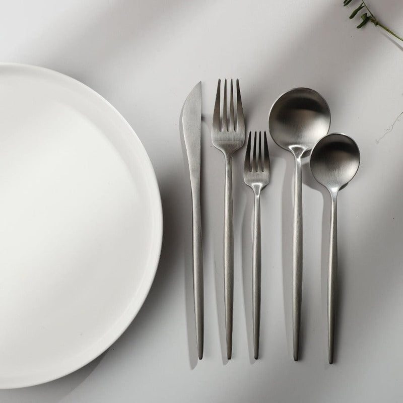 Minimalistisches Besteck für Moderne Tische - PureSet