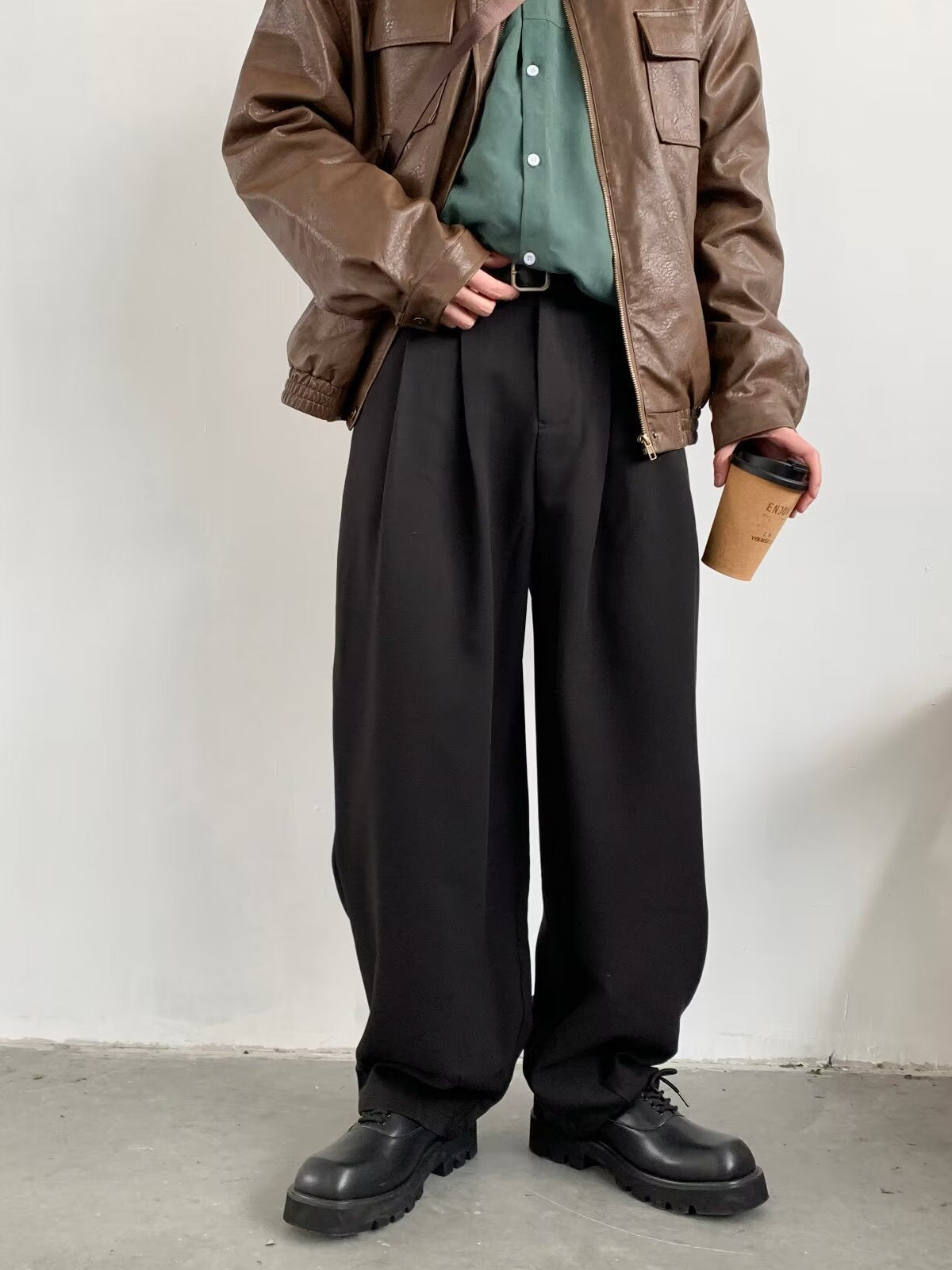 Weit geschnittene Herren Stoffhose – Laurin