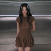 Stylisches Minikleid mit Schößchen und Rundhalsausschnitt – Nayeli