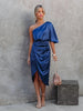 Satinkleid mit One-Shoulder-Schnitt & Schlitz – Alina