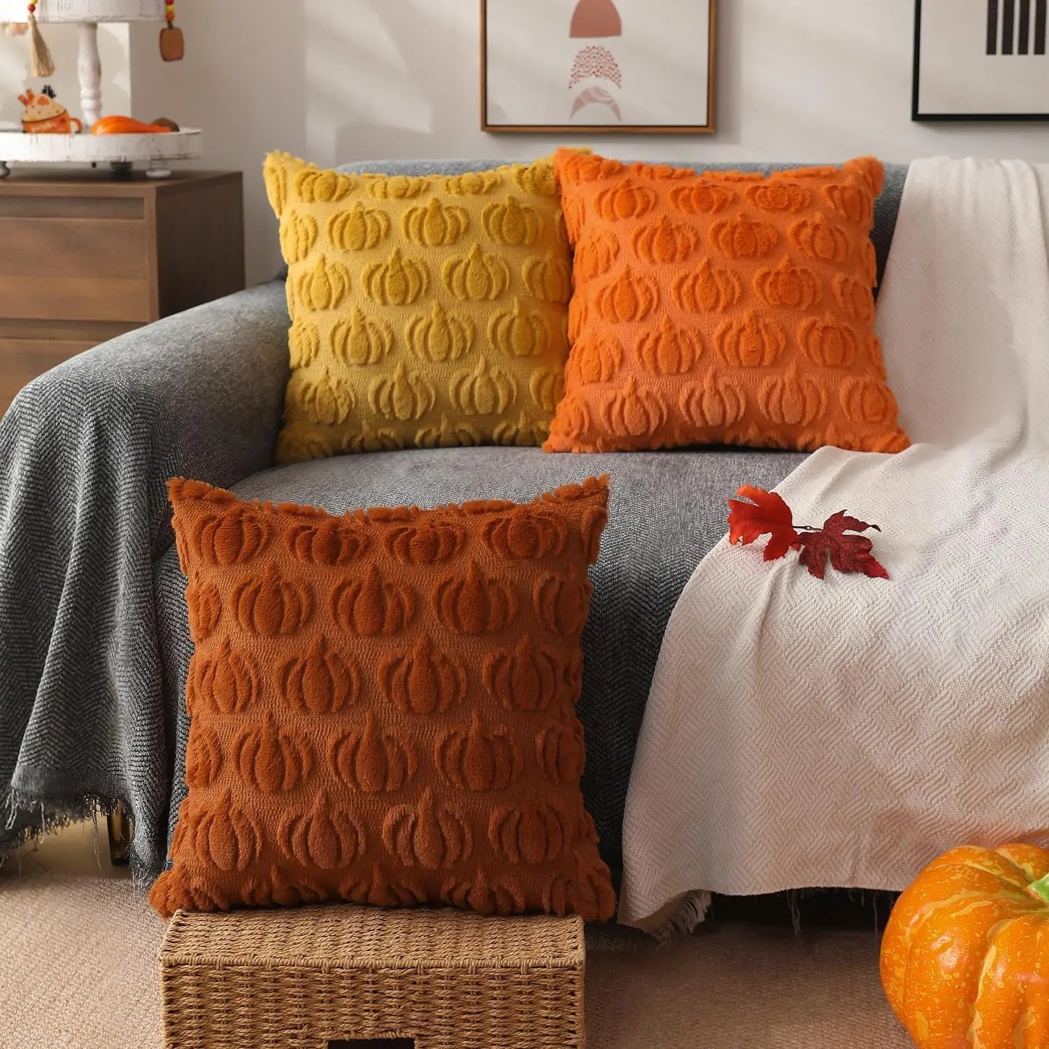 Weiche Kissenhülle aus Kunstfell für Herbstdekor – RusticCozy (1+1 GRATIS)