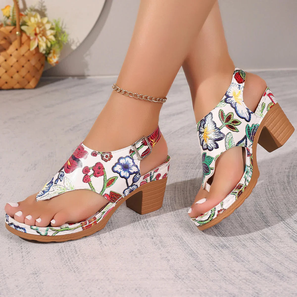 Bunte Damen Sandalen mit Blumenmuster und Blockabsatz – Yasmina