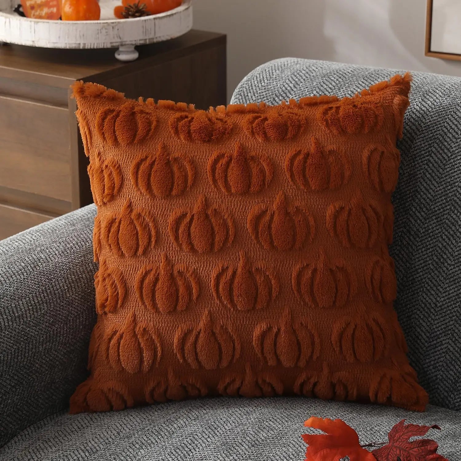 Weiche Kissenhülle aus Kunstfell für Herbstdekor – RusticCozy (1+1 GRATIS)