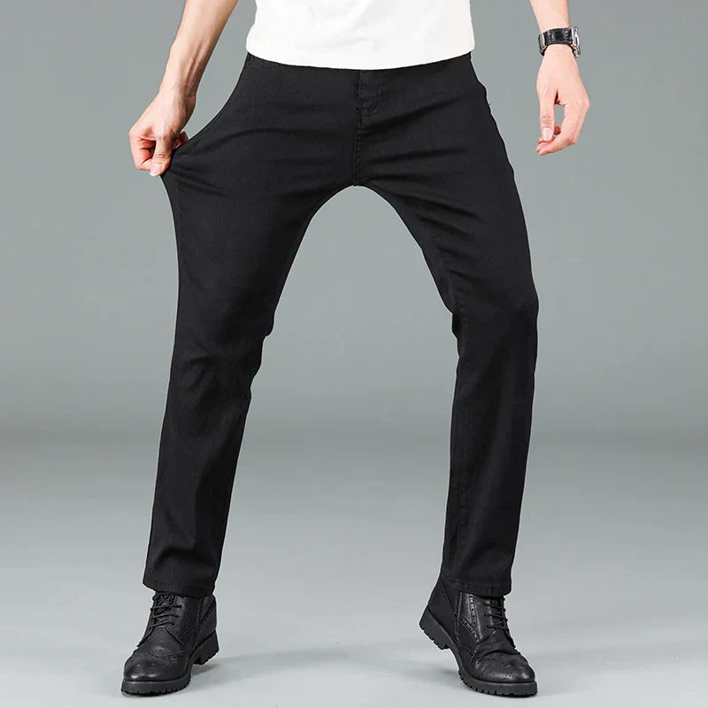Herren Straight Fit Jeans in Schwarz mit Stretch – Milan