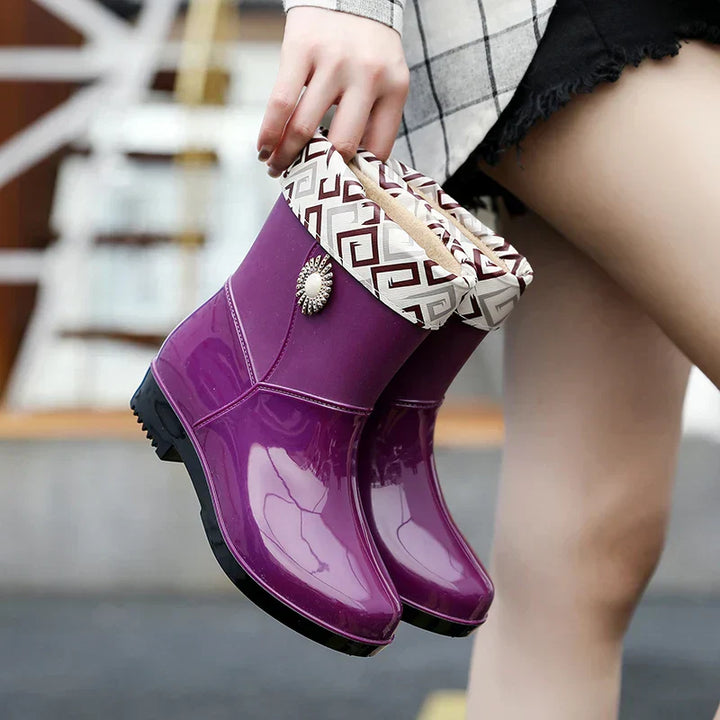 Damen Regenstiefel wasserdicht mit Blumen-Detail & Profilsohle – Serelina